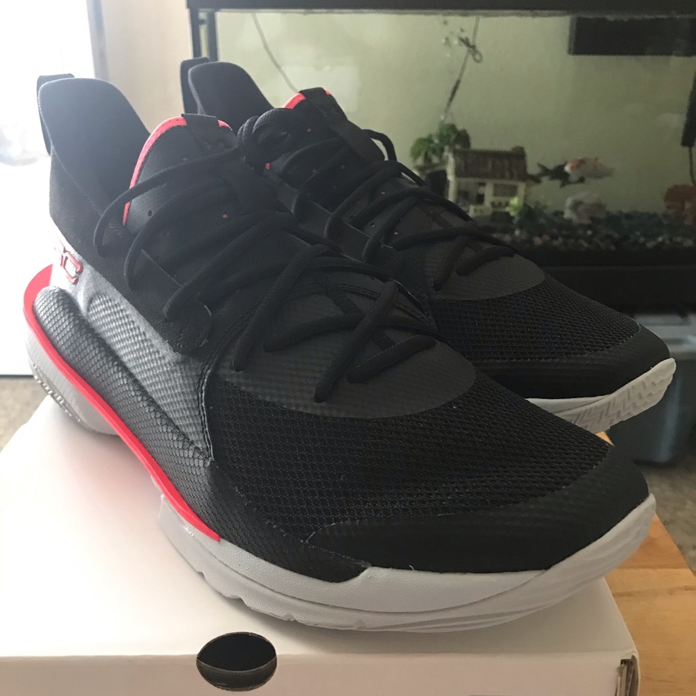 Curry 7 - Picture 1 of 7